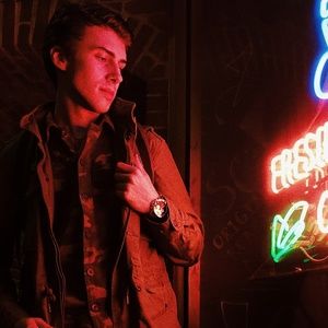 Meet your Posher, Alex